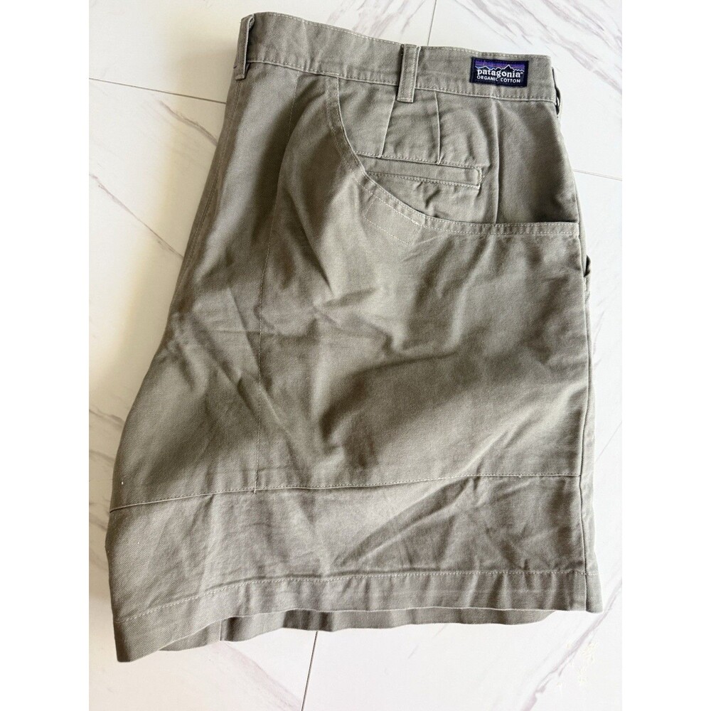 VTG Patagonia Size 40 Men’s Stand Up Shorts Olive Green Canvas Organic Cotton